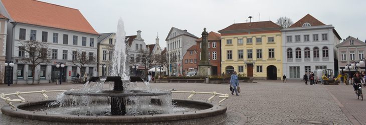 Markt mit Brunnen