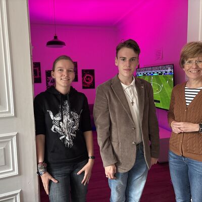 Buchblogger Til mit Claudia Mohs und Amrei Maack im Jugendzentrum